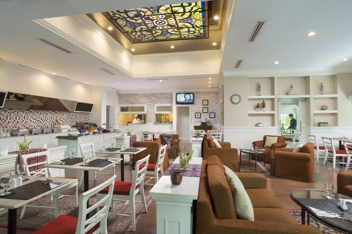 Imagen del bar/restaurante del Hotel Ascott Jakarta. Foto 1