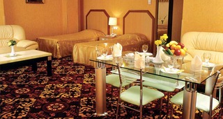 Imagen de la habitación del Hotel Aseman Isfahan. Foto 10