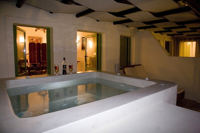 Imagen de la habitación del Hotel Asha Luxury Suites. Foto 9