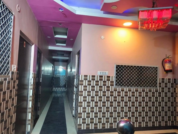 Imagen de los interiores del Hotel Asha Palace. Foto 12