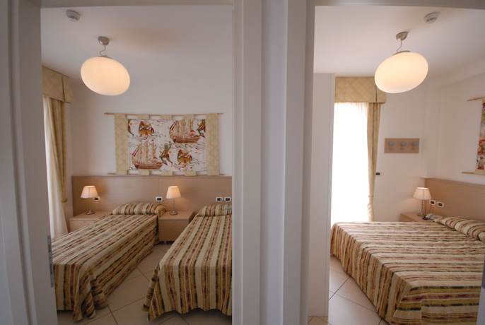 Imagen de la habitación del Hotel Ashanti Aparthotel. Foto 10