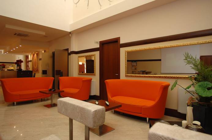 Imagen de los interiores del Hotel Ashanti Aparthotel. Foto 20