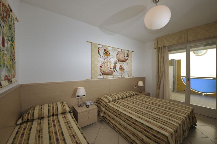 Imagen de la habitación del Hotel Ashanti Aparthotel. Foto 12