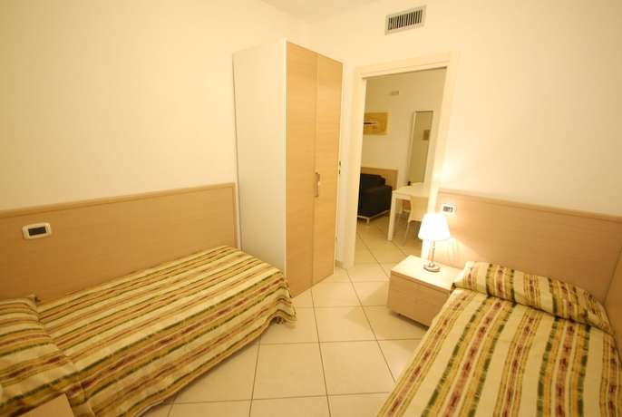 Imagen de la habitación del Hotel Ashanti Aparthotel. Foto 15