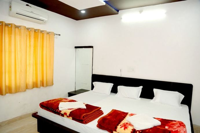 Imagen de la habitación del Hotel Ashapura. Foto 2