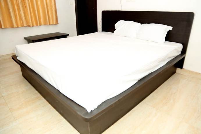 Imagen de la habitación del Hotel Ashapura. Foto 4