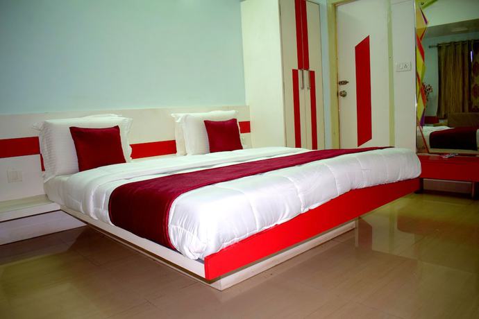 Imagen de la habitación del Hotel Ashapura Palace by Sky Stays. Foto 3