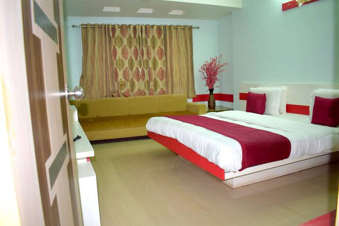 Imagen de la habitación del Hotel Ashapura Palace by Sky Stays. Foto 10