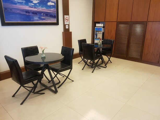 Imagen de los interiores del Hotel Ashare. Foto 39