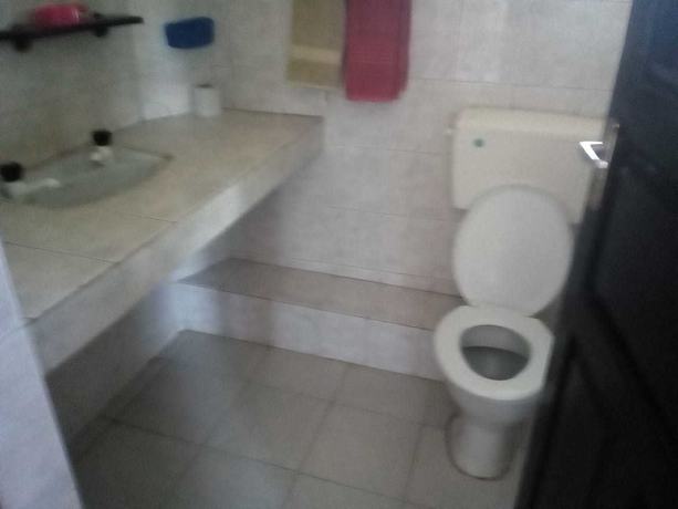 Imagen de la habitación del Hotel Ashari. Foto 7