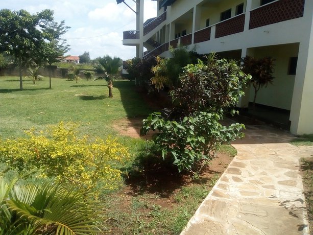 Imagen de los interiores del Hotel Ashari. Foto 15