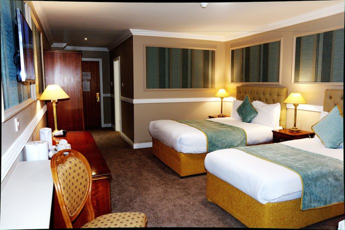 Imagen de la habitación del Hotel Ashbourne Court. Foto 7