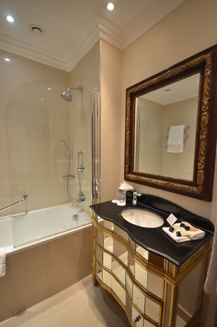 Imagen de la habitación del Hotel Ashburn. Foto 6