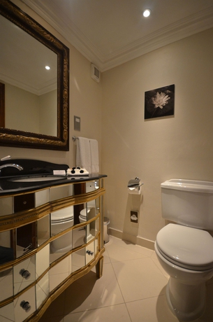 Imagen de la habitación del Hotel Ashburn. Foto 7