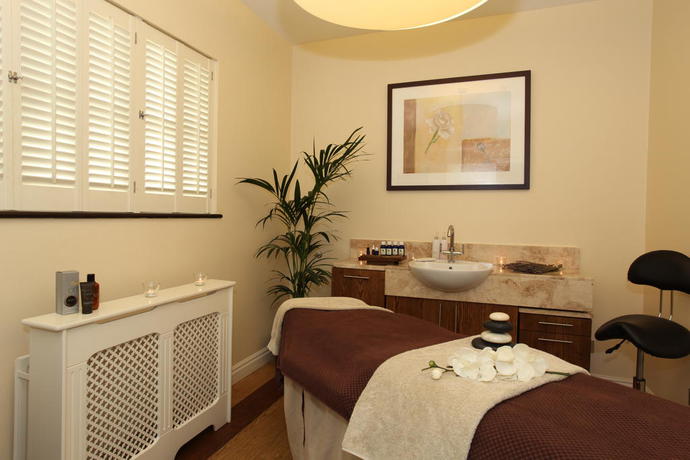 Imagen de los interiores del Hotel Ashdown Park. Foto 9