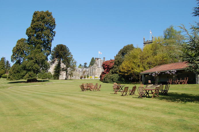 Imagen de los exteriores del Hotel Ashdown Park. Foto 7