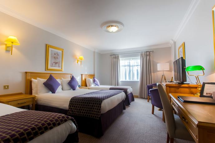Imagen de la habitación del Hotel Ashdown Park. Foto 9