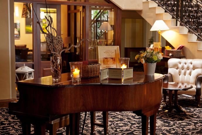 Imagen de los interiores del Hotel Ashdown Park. Foto 18