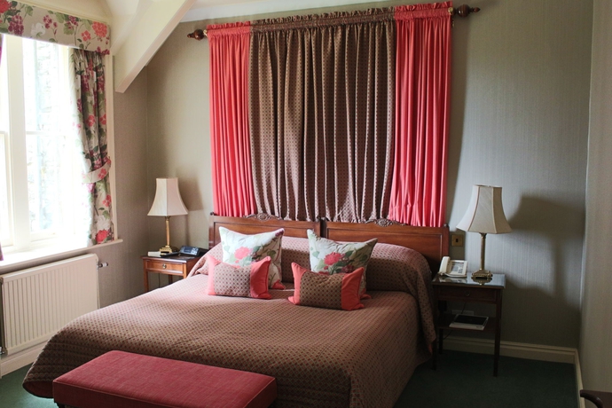 Imagen de la habitación del Hotel Ashdown Park and Country Club. Foto 6