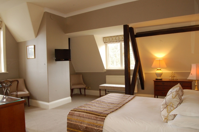 Imagen de la habitación del Hotel Ashdown Park and Country Club. Foto 7