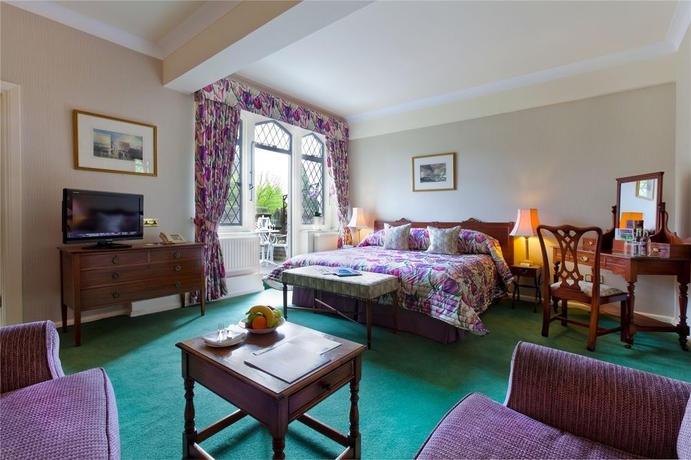 Imagen de la habitación del Hotel Ashdown Park and Country Club. Foto 12