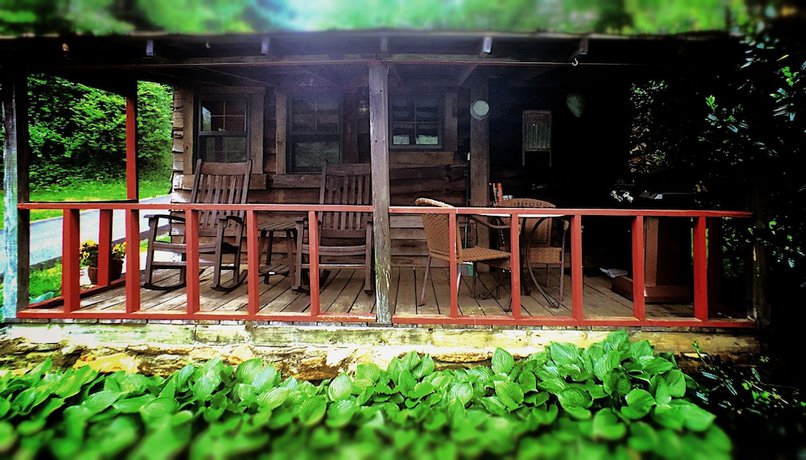 Imagen de la habitación del Hotel Asheville River Cabins. Foto 8