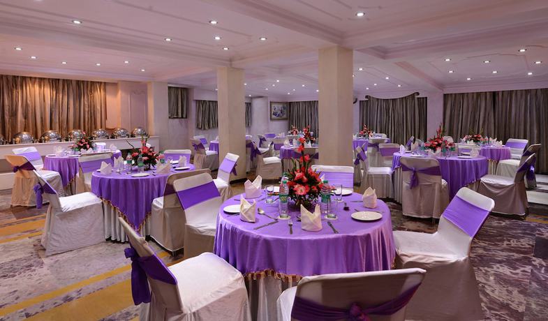 Imagen de los interiores del Hotel Ashiana Clarks Inn, Shimla. Foto 19