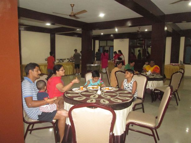 Imagen del bar/restaurante del Hotel Ashiana Palampur. Foto 5