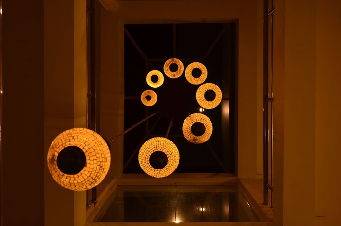Imagen de los interiores del Hotel Ashira Inn. Foto 19