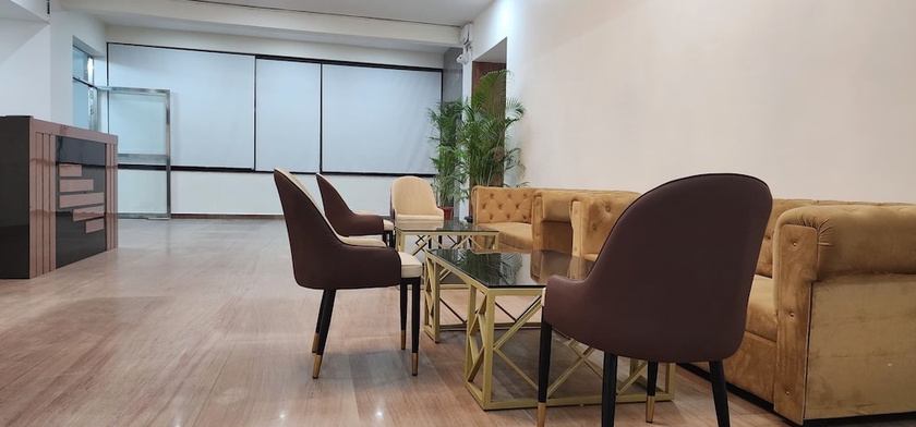 Imagen de los interiores del Hotel Ashirwad, Greater Noida. Foto 18