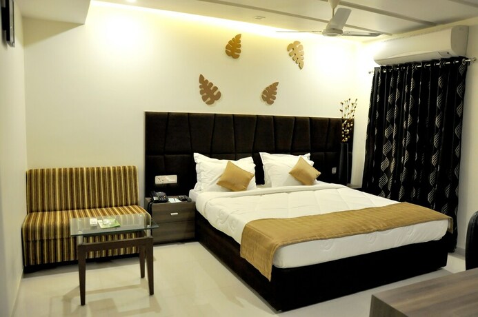 Imagen de la habitación del Hotel Ashish. Foto 27