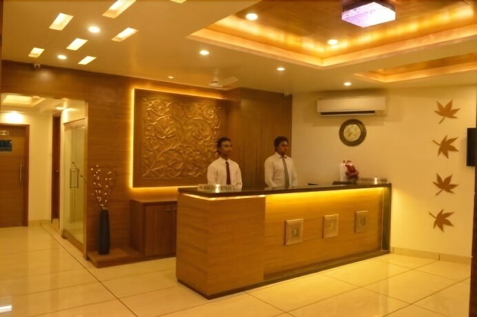 Imagen de los interiores del Hotel Ashish. Foto 32