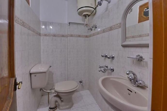 Imagen de la habitación del Hotel Ashish Inn. Foto 5