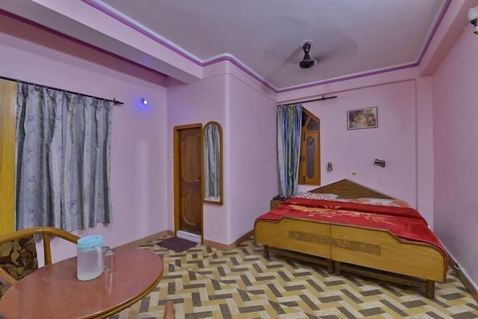 Imagen de la habitación del Hotel Ashish Inn. Foto 6