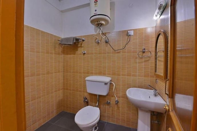 Imagen de la habitación del Hotel Ashish Inn. Foto 10