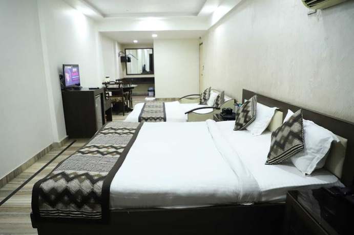 Imagen de la habitación del Hotel Ashish Palace. Foto 2