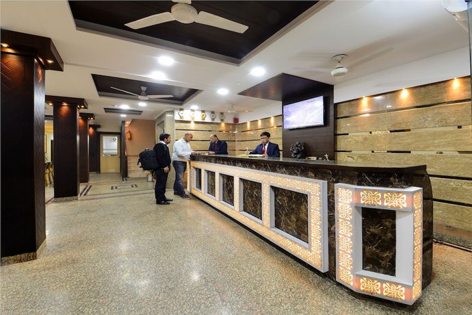 Imagen de los interiores del Hotel Ashish Palace. Foto 20