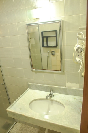 Imagen de la habitación del Hotel Ashisha. Foto 13