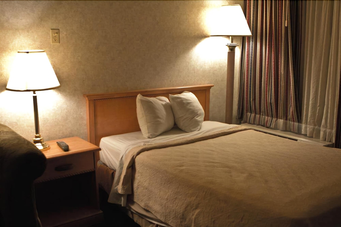 Imagen de la habitación del Hotel Ashlan Inn. Foto 8