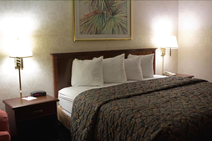 Imagen de la habitación del Hotel Ashlan Inn. Foto 9