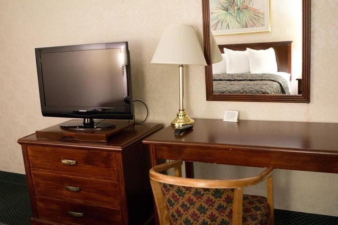 Imagen de la habitación del Hotel Ashlan Inn. Foto 13