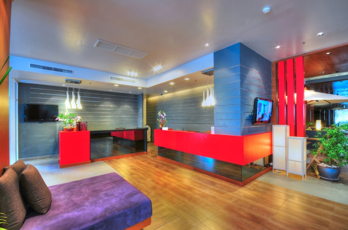 Imagen de los interiores del Hotel Ashlee Heights Patong. Foto 11