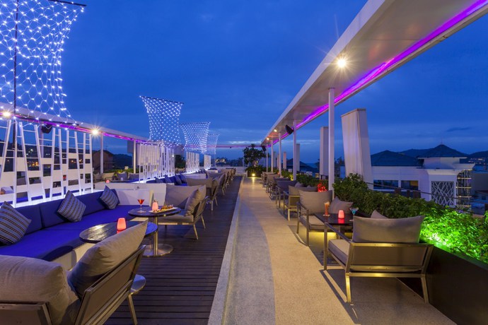 Imagen de los interiores del Hotel Ashlee Hub Patong. Foto 12