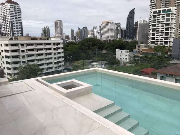 Imagen de la piscina del Hotel Ashley Bkk. Foto 18