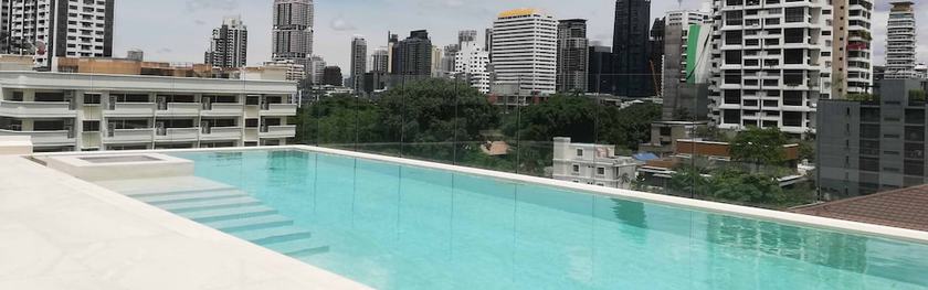 Imagen de la piscina del Hotel Ashley Bkk. Foto 19