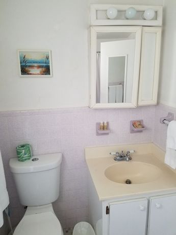 Imagen de la habitación del Hotel Ashley Brooke Beach Resort. Foto 10