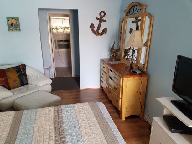 Imagen de la habitación del Hotel Ashley Brooke Beach Resort. Foto 16