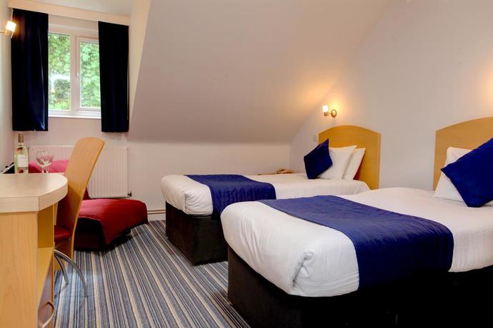 Imagen de la habitación del Hotel Ashley Court. Foto 6