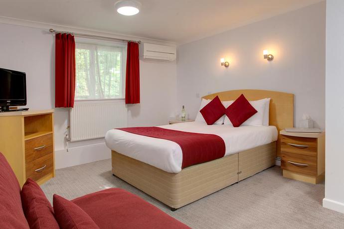 Imagen de la habitación del Hotel Ashley Court. Foto 8