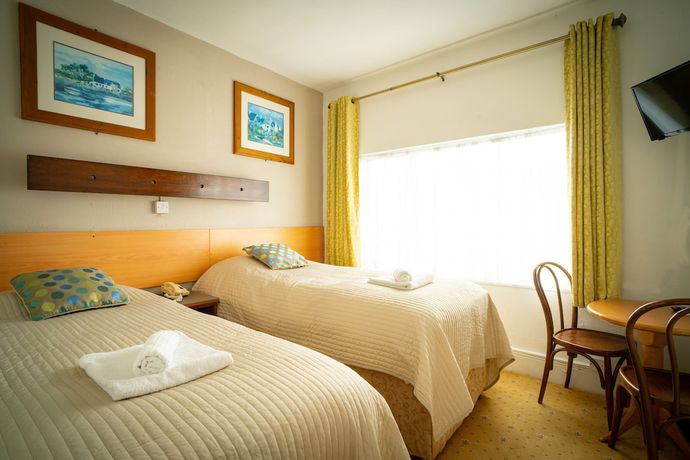 Imagen de la habitación del Hotel Ashley. Foto 12